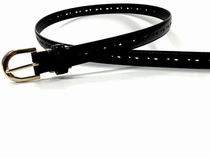 パンチングレザーベルト（日本製）